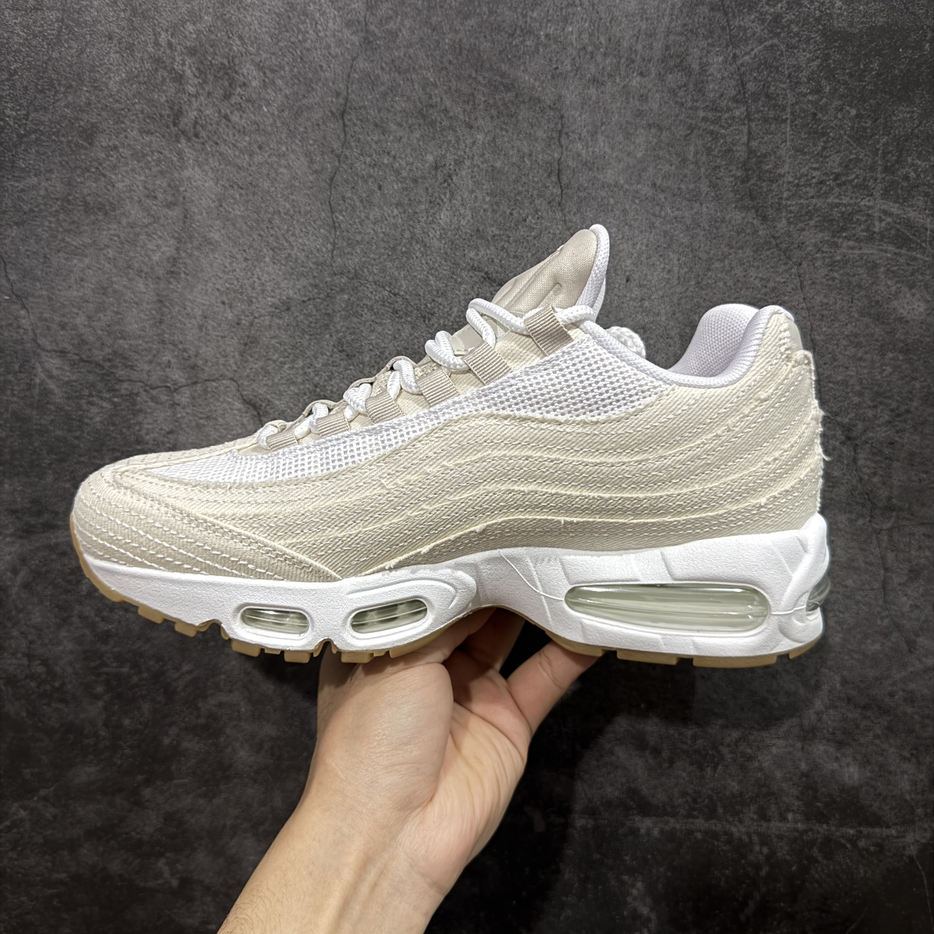  Levi's Nike Air Max 95 低筒 网布防滑 运动鞋 休闲鞋 球鞋 男鞋 波鞋 米色 HM4743-100 