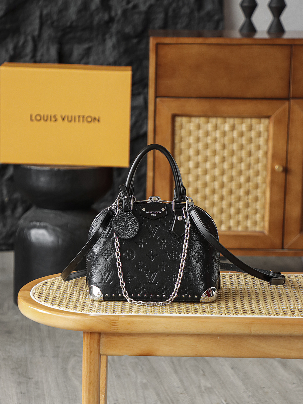 AS LOUIS VUITTON AlmaTrunk BB 全钢五金 经典老花 印花 锁扣 涂层帆布  单肩手提 贝壳包  小号黑色A2 M27812