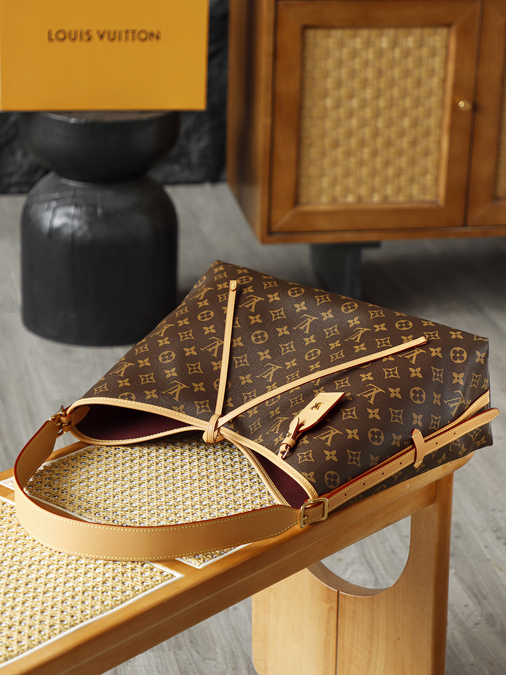 LOUIS VUITTON Carryall MM 经典老花满印涂层帆布拼牛皮饰边 子母包 单肩包 手提包 腋下包 女款 中号 棕色 M46197