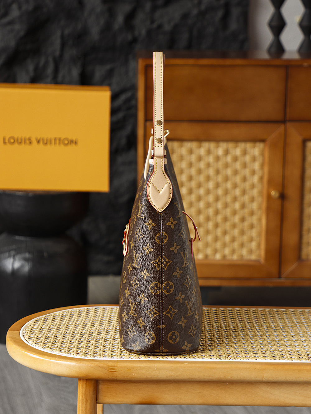 AS LOUIS VUITTON LINE UP 全钢五金 经典老花 印花 拉链 涂层帆布  腋下单肩包  棕色A2 M27335