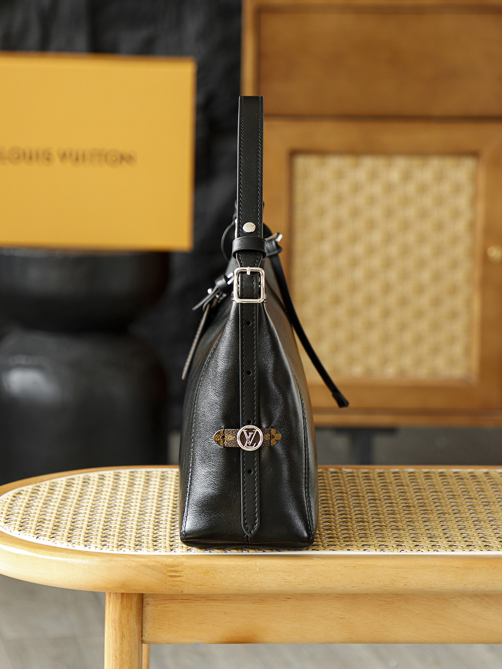 AS LOUIS VUITTON CARRYALL EAST WEST 全钢五金 经典老花 印花 拉链 涂层帆布  腋下单肩包  黑色A0 M28160