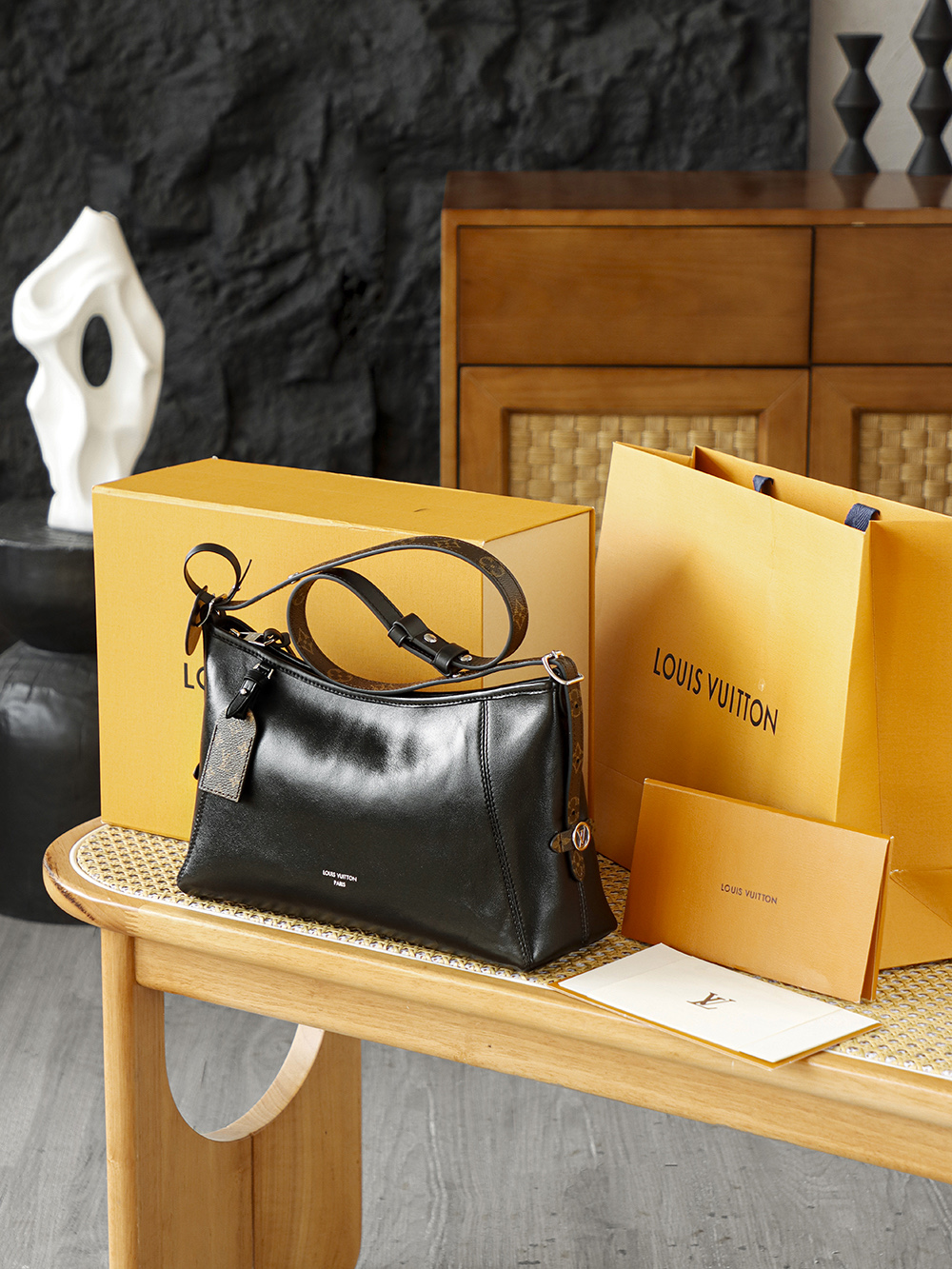 AS LOUIS VUITTON CARRYALL EAST WEST 全钢五金 经典老花 印花 拉链 涂层帆布  腋下单肩包  黑色A0 M28160