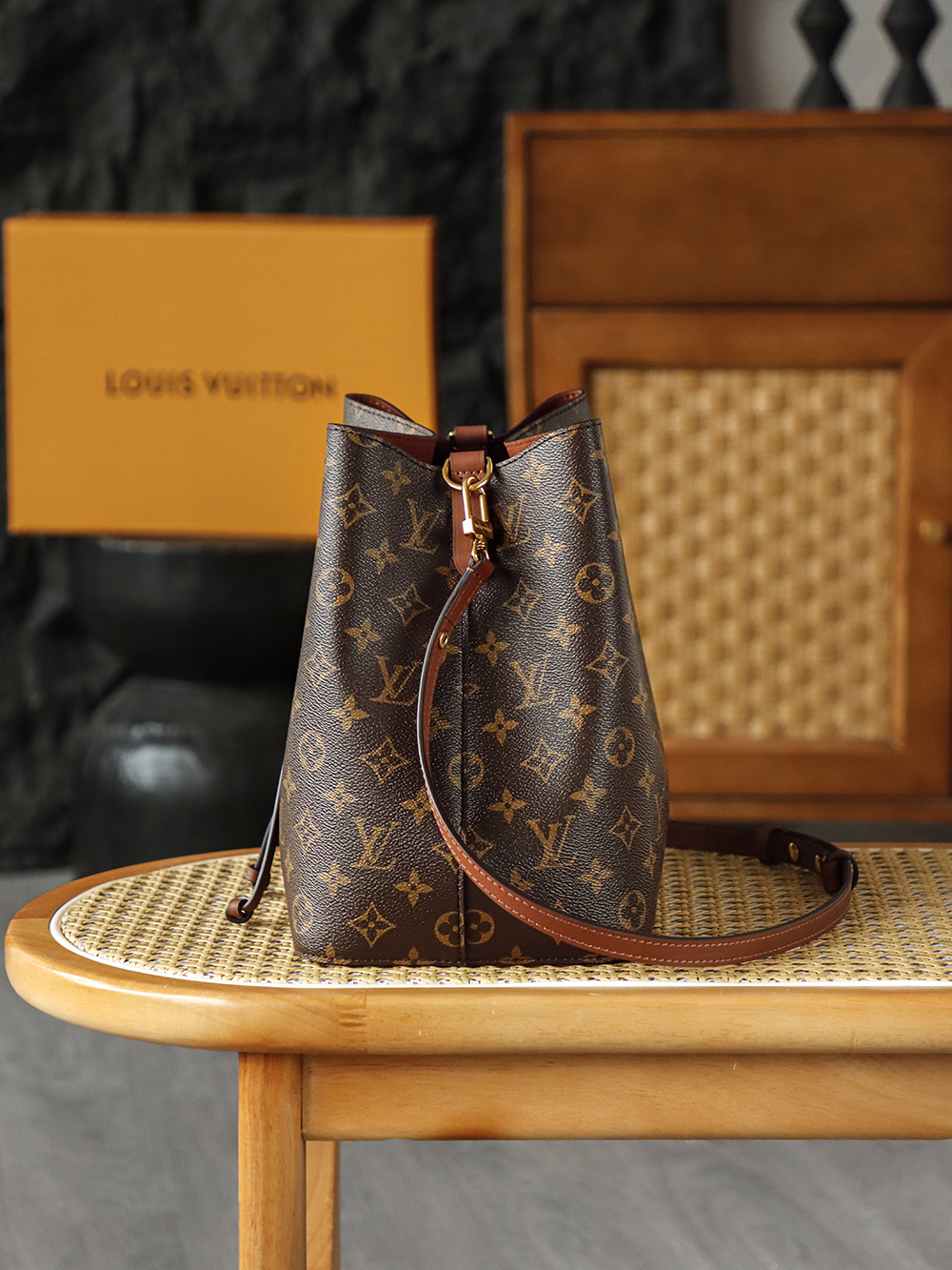 AS LOUIS VUITTON NÉONOÉ MM 全钢五金 经典老花 印花 拉链 涂层帆布  水桶包 棕色A0 M44887