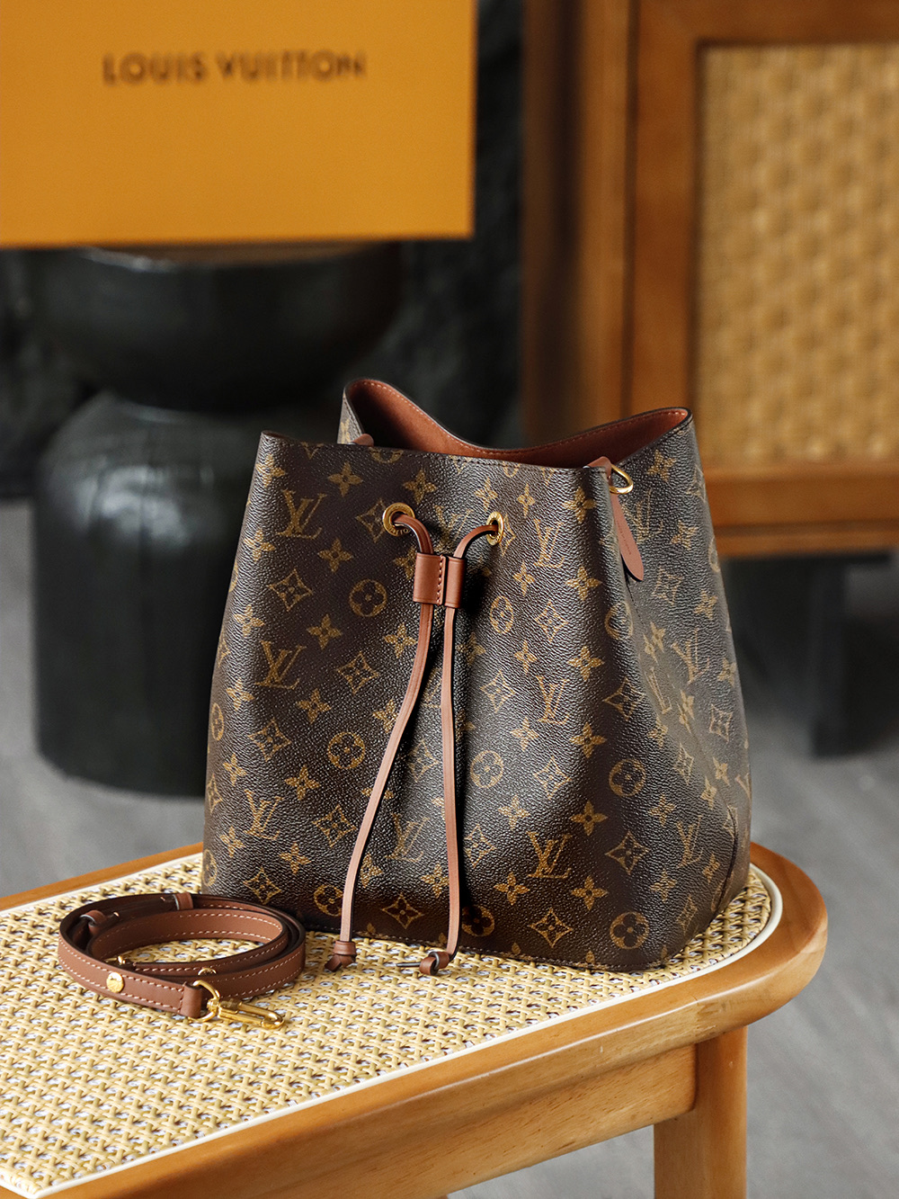 AS LOUIS VUITTON NÉONOÉ MM 全钢五金 经典老花 印花 拉链 涂层帆布  水桶包 棕色A0 M44887