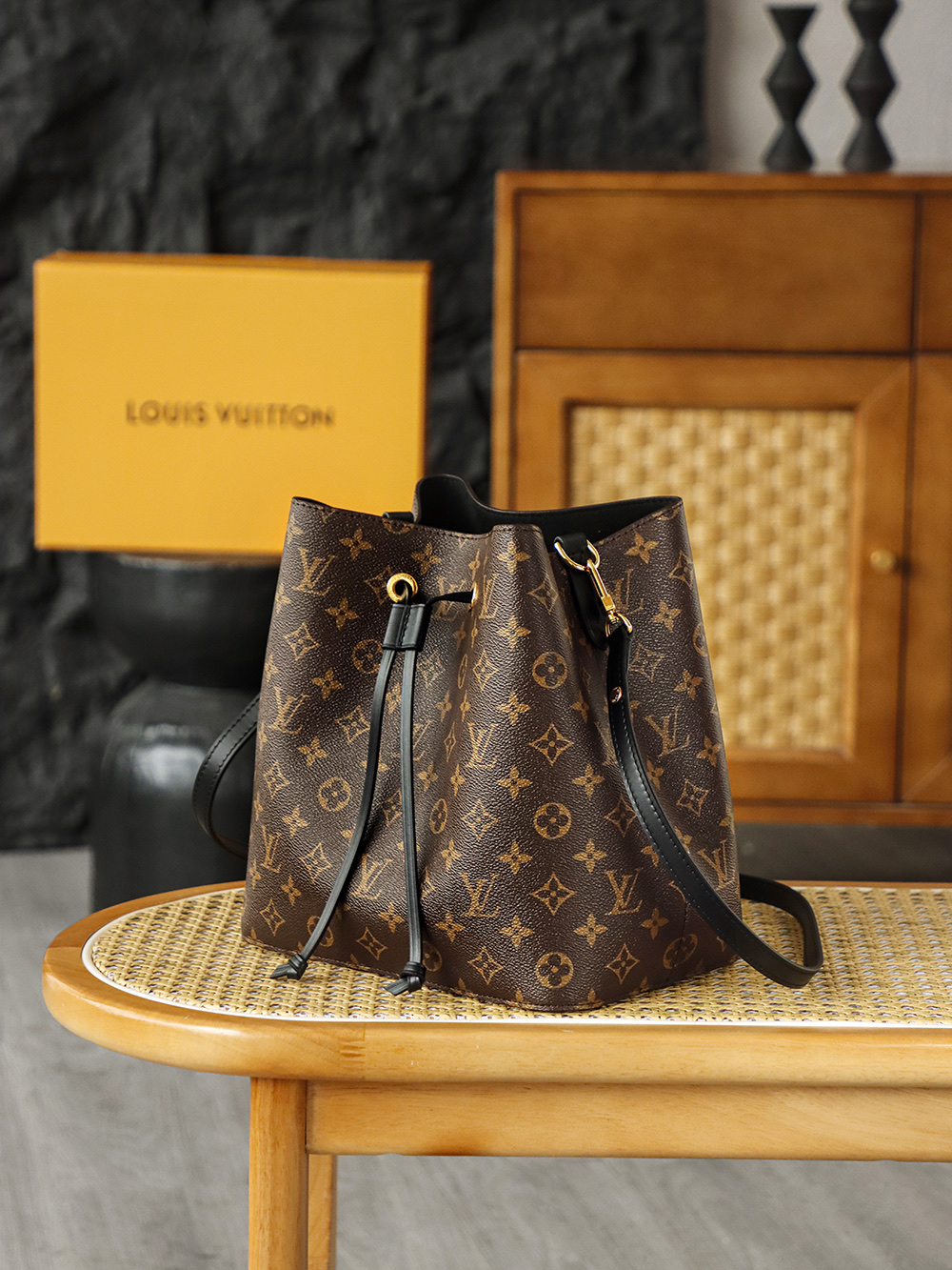 AS LOUIS VUITTON NÉONOÉ MM 全钢五金 经典老花 印花 拉链 涂层帆布  水桶包 棕色A0 M44020