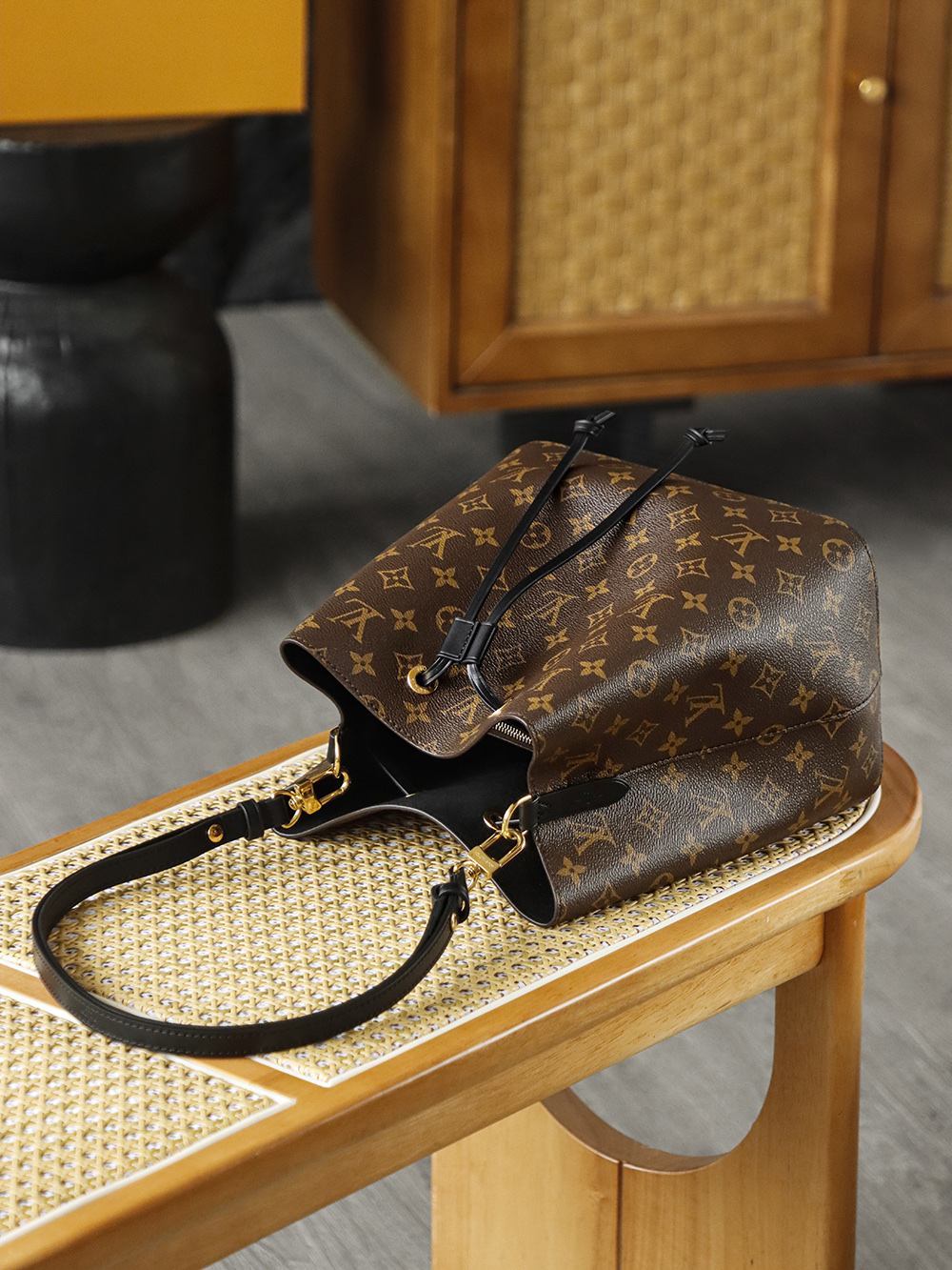 AS LOUIS VUITTON NÉONOÉ MM 全钢五金 经典老花 印花 拉链 涂层帆布  水桶包 棕色A0 M44020