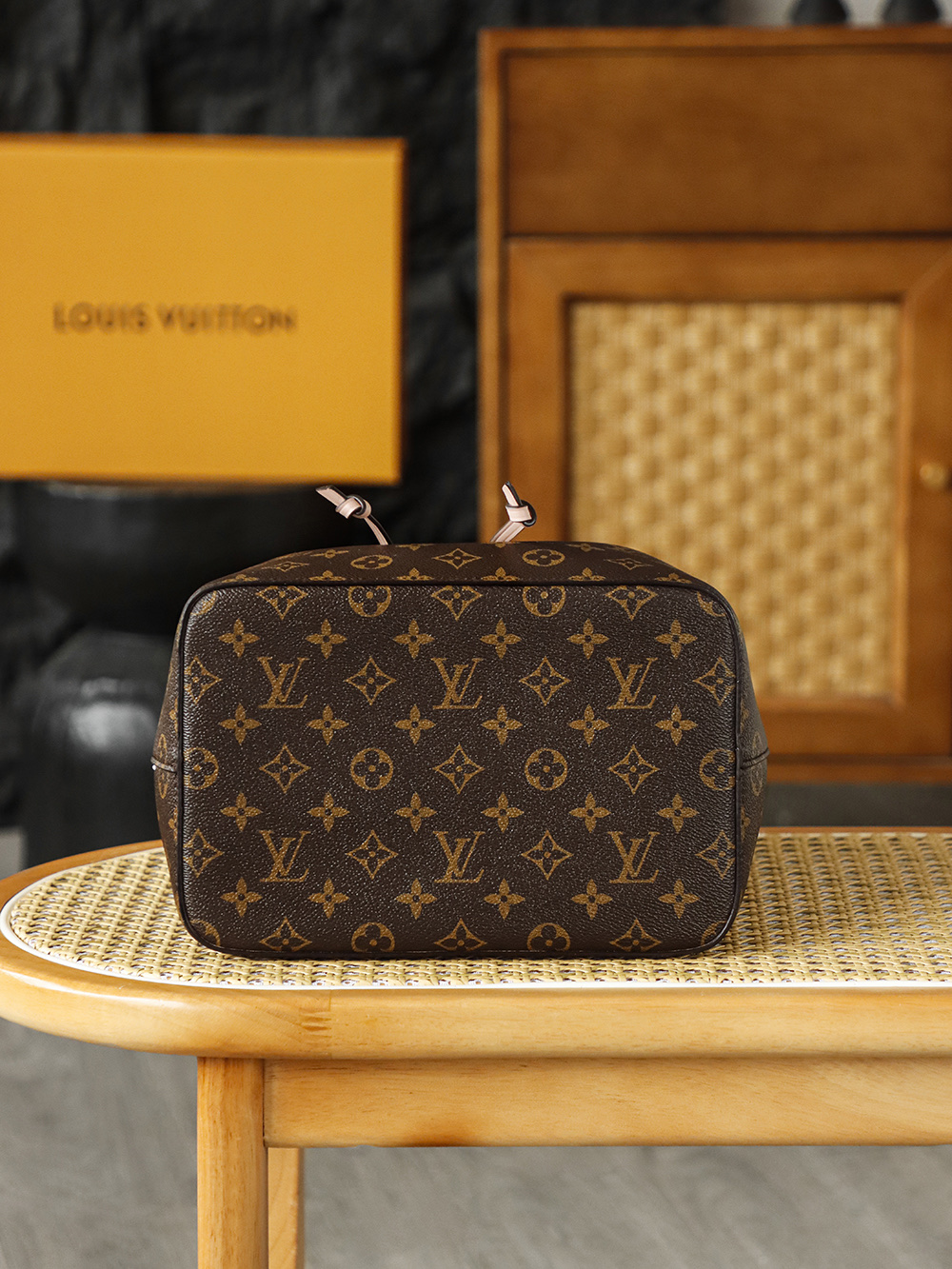 AS LOUIS VUITTON NÉONOÉ MM 全钢五金 经典老花 印花 拉链 涂层帆布  水桶包 棕色A0 M44022