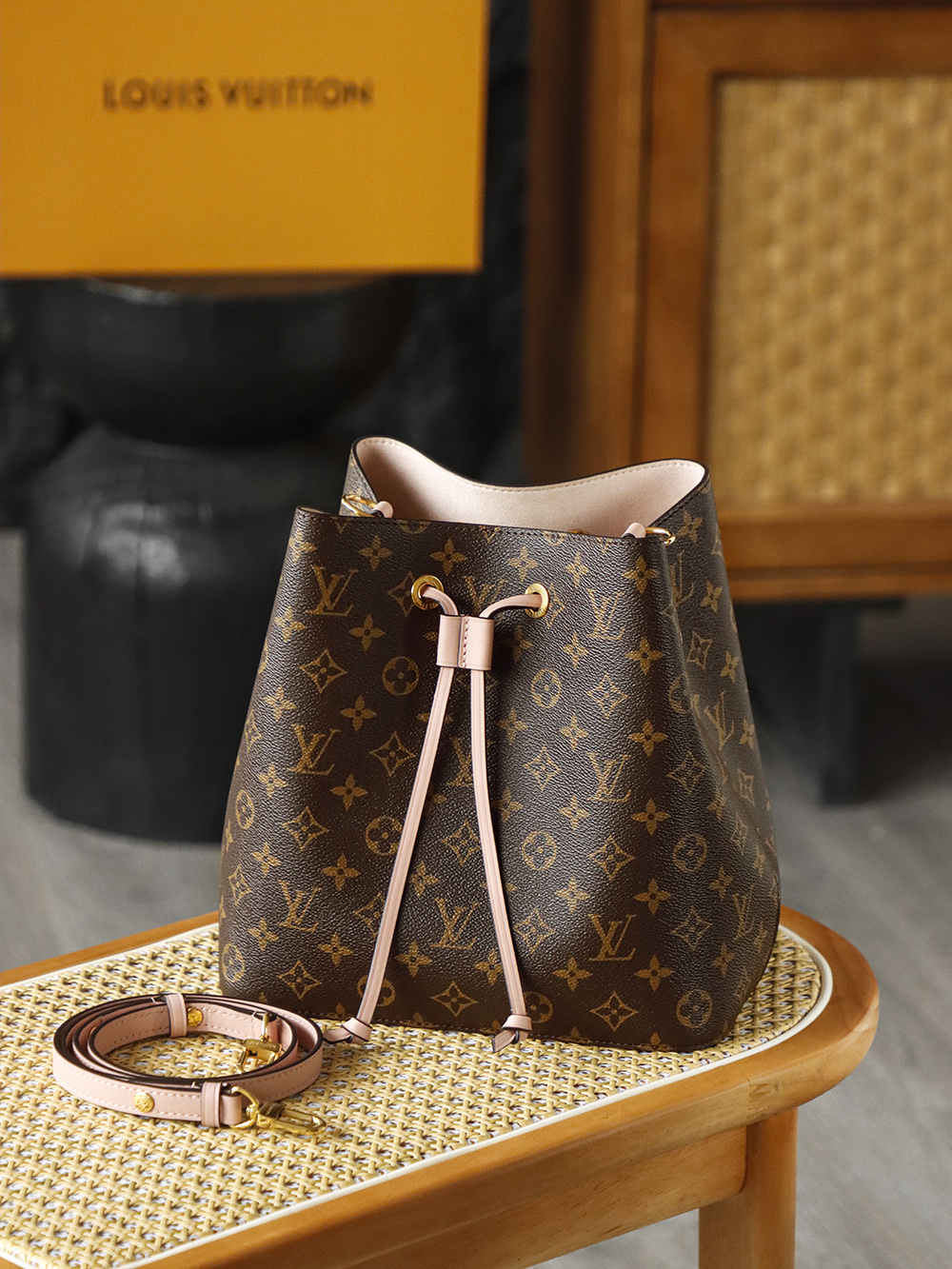AS LOUIS VUITTON NÉONOÉ MM 全钢五金 经典老花 印花 拉链 涂层帆布  水桶包 棕色A0 M44022