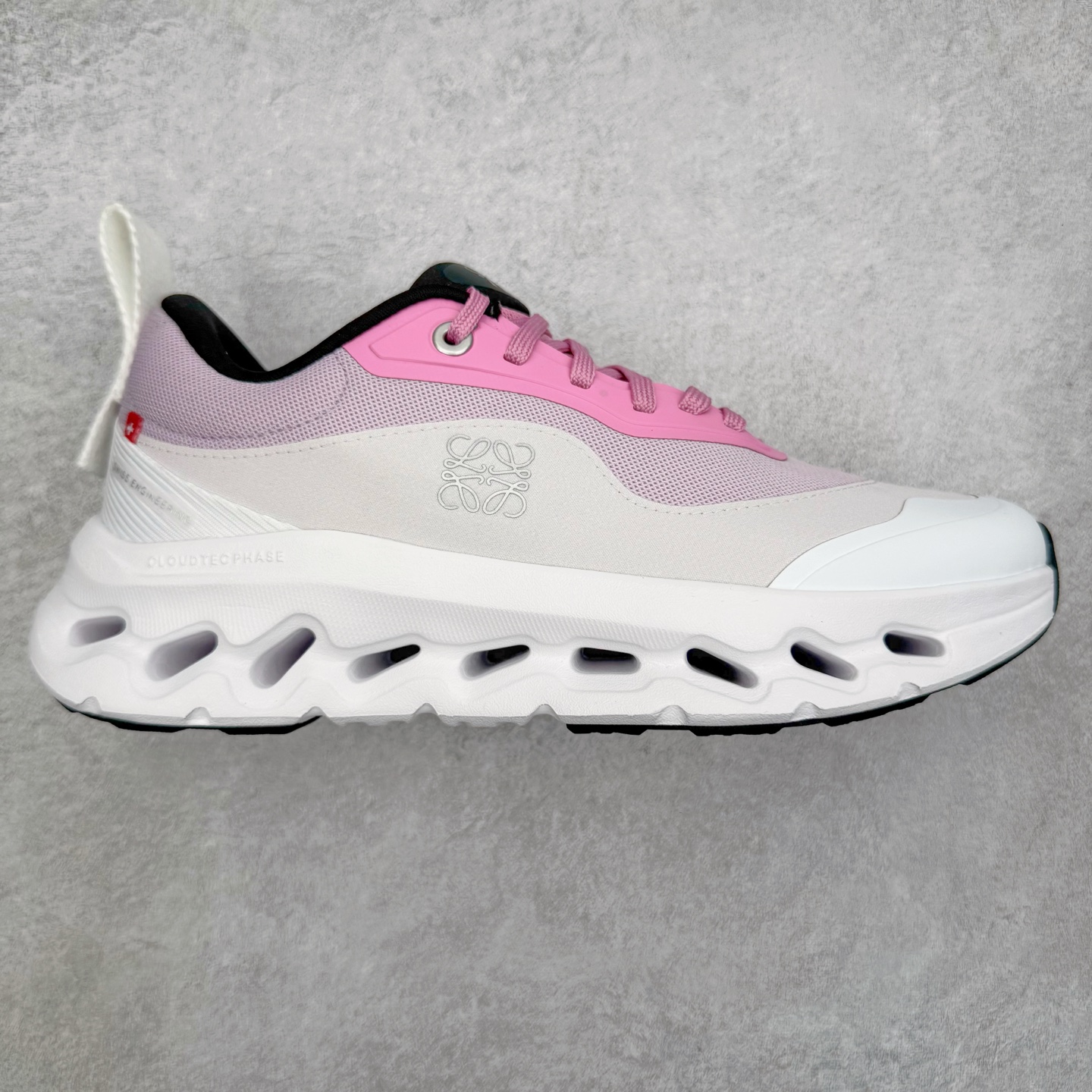 On昂跑 LOEWE x On Cloudtilt 2.0 低筒 时尚舒适防滑耐磨  波鞋 跑步鞋 女款男款  粉色 M929282X17-7137