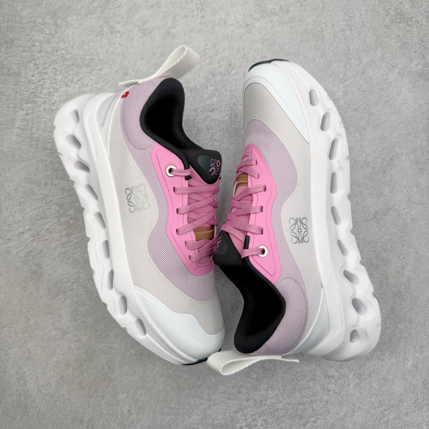 On昂跑 LOEWE x On Cloudtilt 2.0 低筒 时尚舒适防滑耐磨  波鞋 跑步鞋 女款男款  粉色 M929282X17-7137