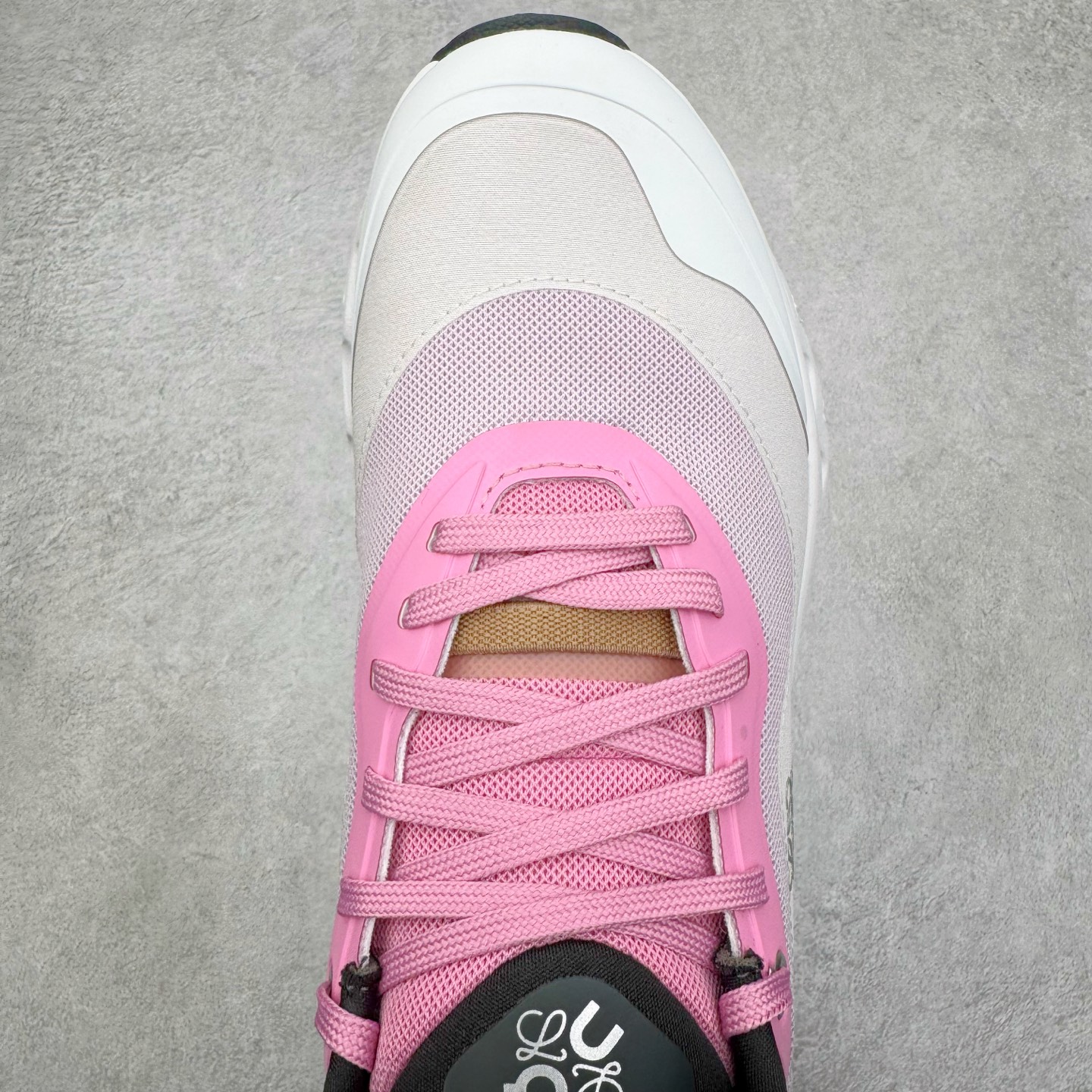 On昂跑 LOEWE x On Cloudtilt 2.0 低筒 时尚舒适防滑耐磨  波鞋 跑步鞋 女款男款  粉色 M929282X17-7137