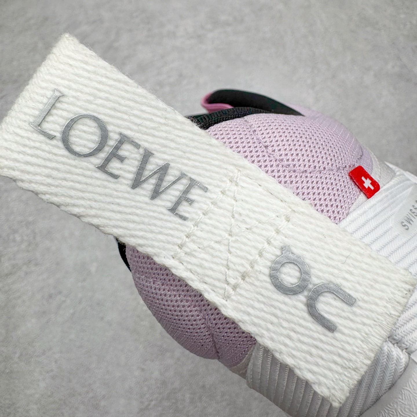 On昂跑 LOEWE x On Cloudtilt 2.0 低筒 时尚舒适防滑耐磨  波鞋 跑步鞋 女款男款  粉色 M929282X17-7137