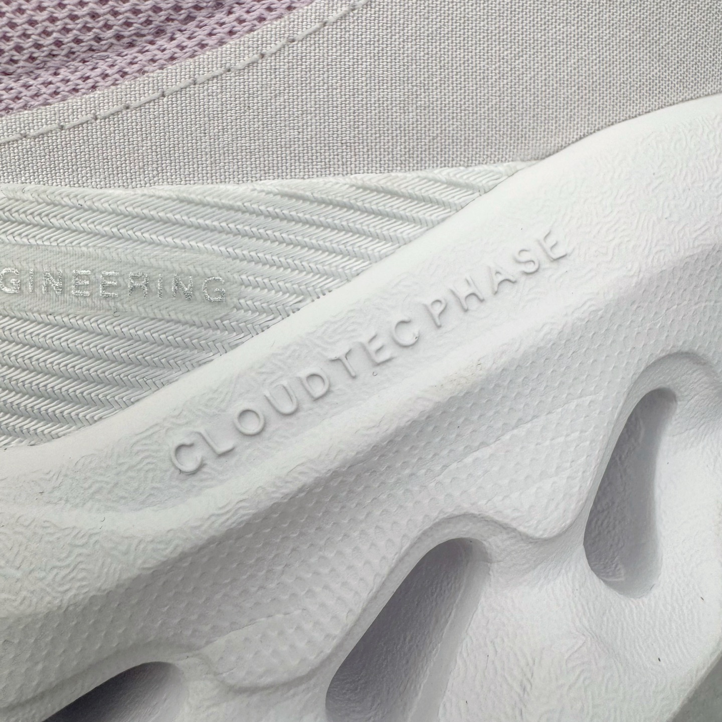 On昂跑 LOEWE x On Cloudtilt 2.0 低筒 时尚舒适防滑耐磨  波鞋 跑步鞋 女款男款  粉色 M929282X17-7137