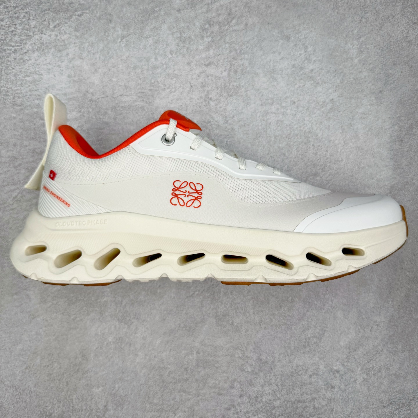 On昂跑 LOEWE x On Cloudtilt 2.0 低筒 时尚舒适防滑耐磨  波鞋 跑步鞋 女款男款  白橙色B0 M929282X30-2109