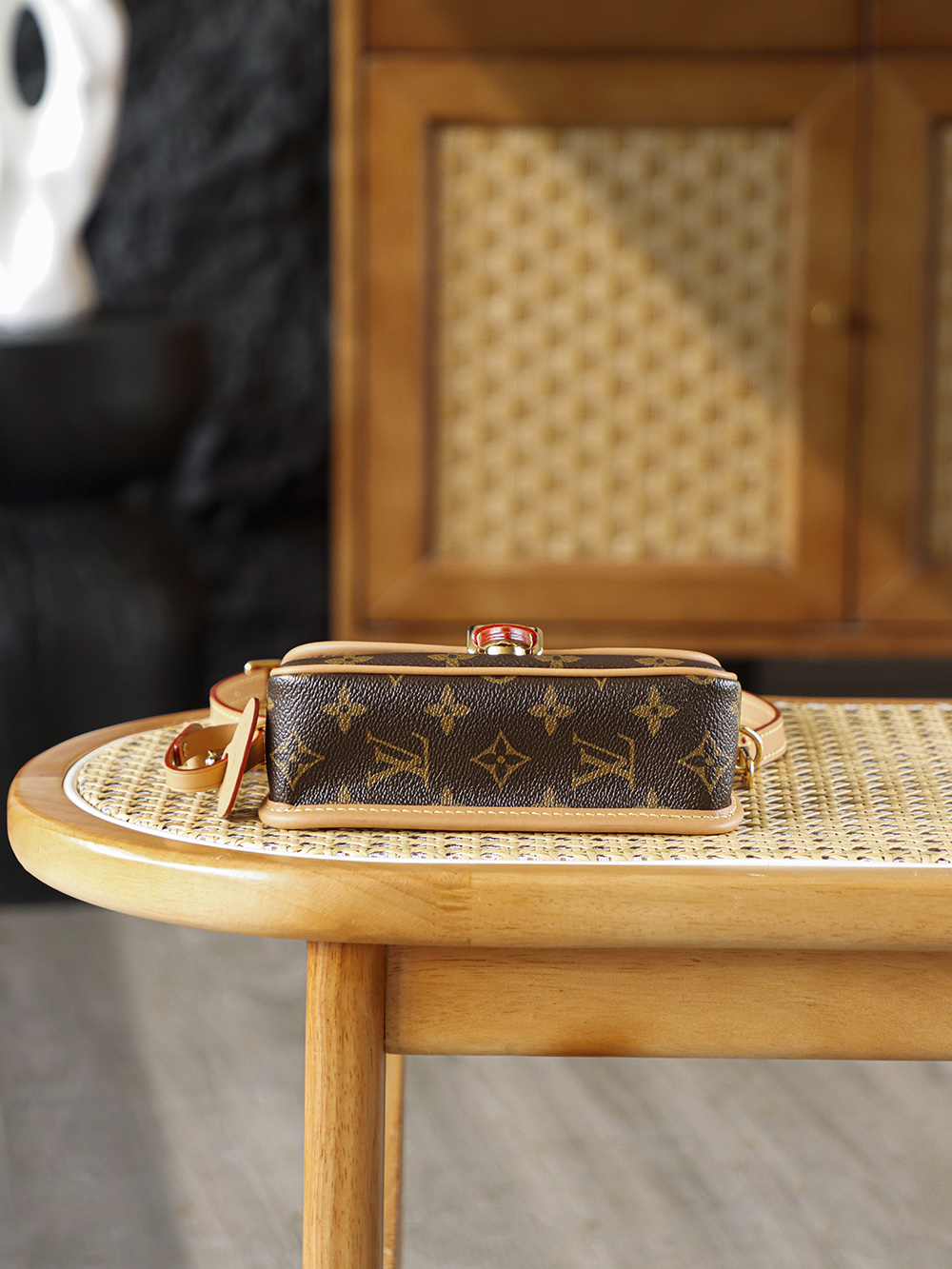 AS LOUIS VUITTON NANO DIANE  全钢五金 经典老花 印花 拉链 涂层帆布 斜挎单肩包 棕色A0 M83298