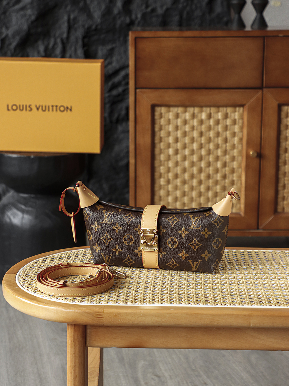 AS LOUIS VUITTON Pochette  全钢五金 经典老花 印花 拉链 涂层帆布 手提 斜挎单肩包 棕色A0 M26191