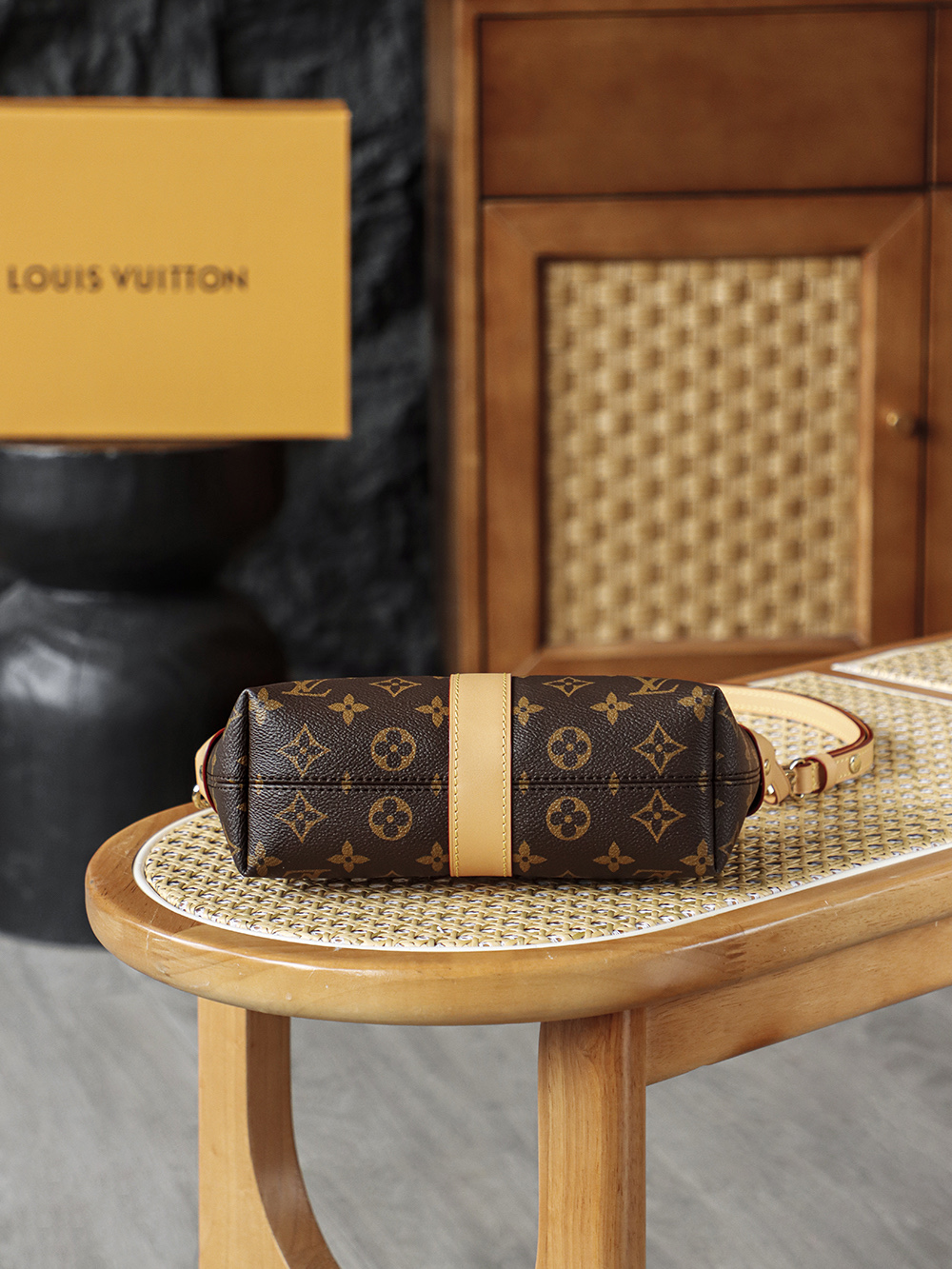 AS LOUIS VUITTON Pochette  全钢五金 经典老花 印花 拉链 涂层帆布 手提 斜挎单肩包 棕色A0 M26191