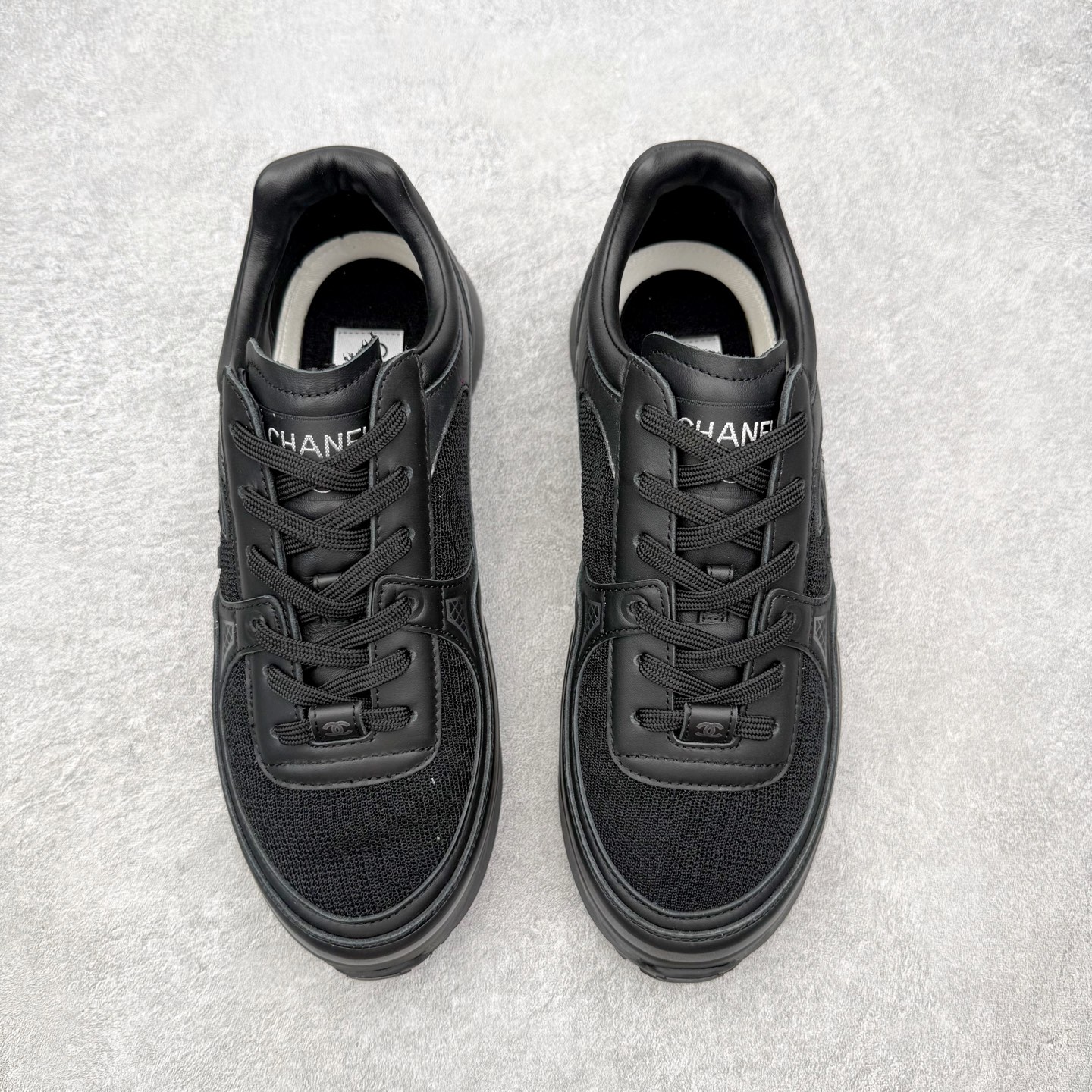 CHANEL 香奈儿 26C 徽标 银灰色 低筒 运动鞋 休闲鞋 跑步鞋 女鞋 黑色 G47012-B23027-U6224