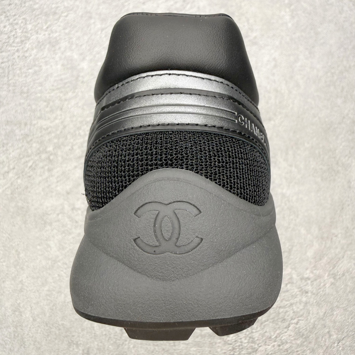 CHANEL 香奈儿 26C 徽标 银灰色 低筒 运动鞋 休闲鞋 跑步鞋 女鞋 黑色 G47012-B23027-U6224