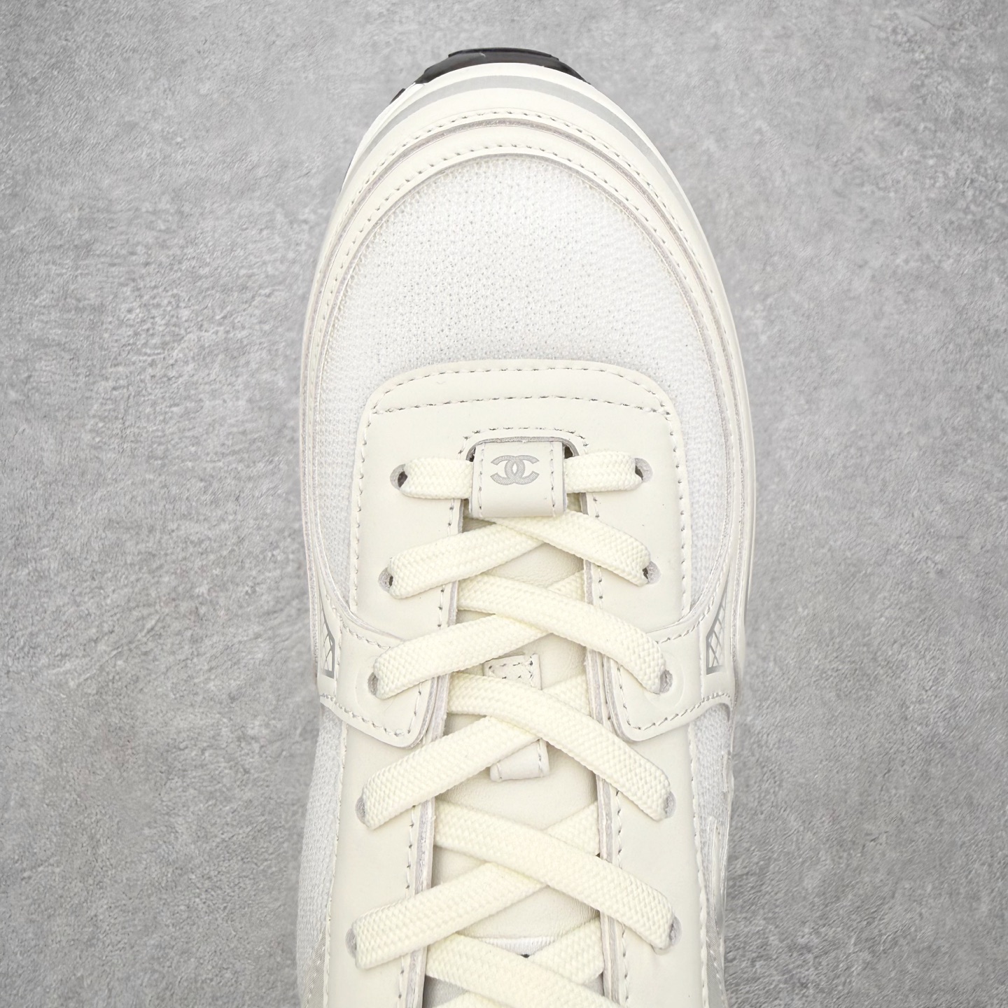 CHANEL 香奈儿 26C 徽标 银灰色 低筒 运动鞋 休闲鞋 跑步鞋 女鞋 白色 G47012 B23027 U6225