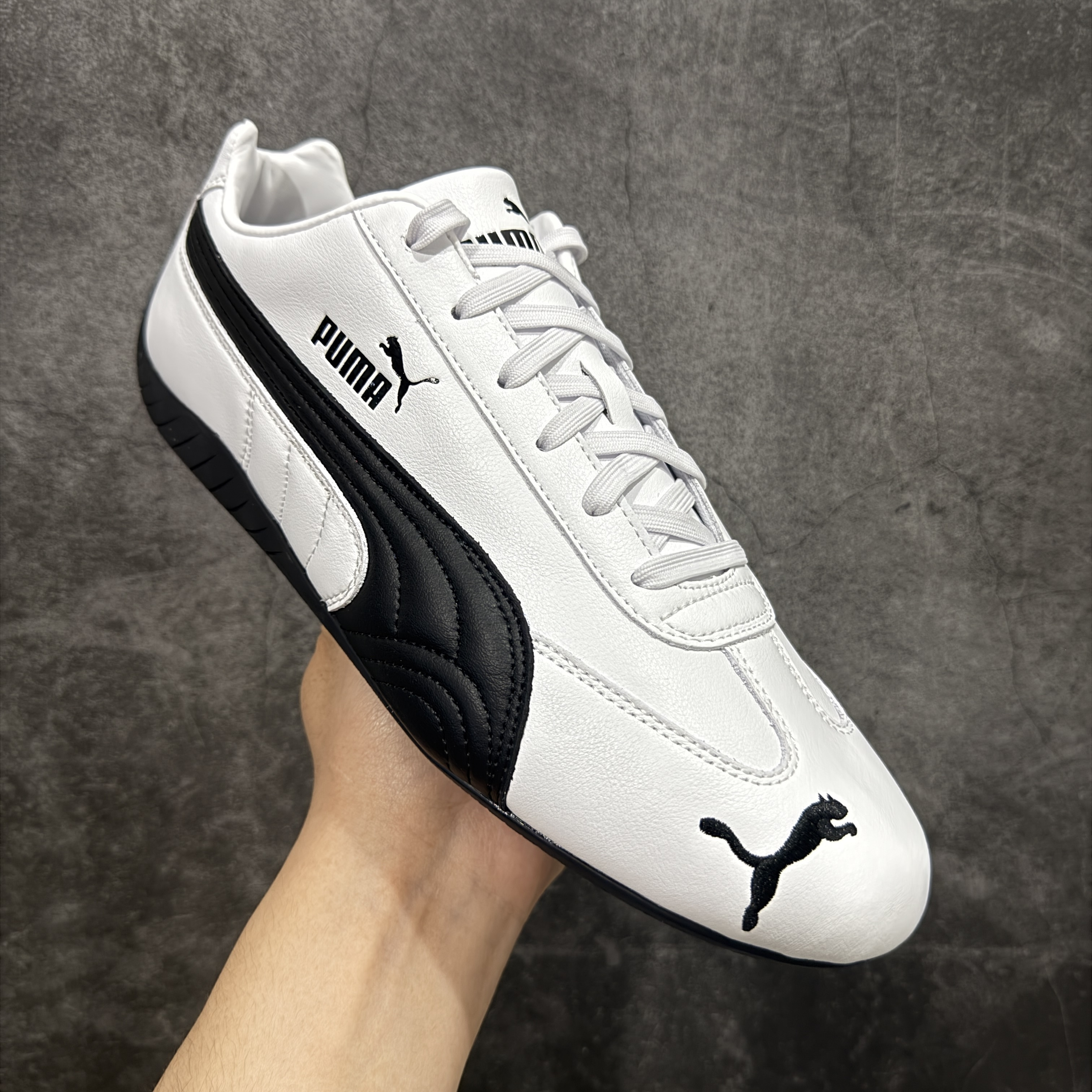 PUMA  Speedcat  圆头系带 二层绒面皮防滑耐磨 低筒 舒适时尚 赛车 跑步鞋 休闲鞋 波鞋 黑白 皮 401603-02