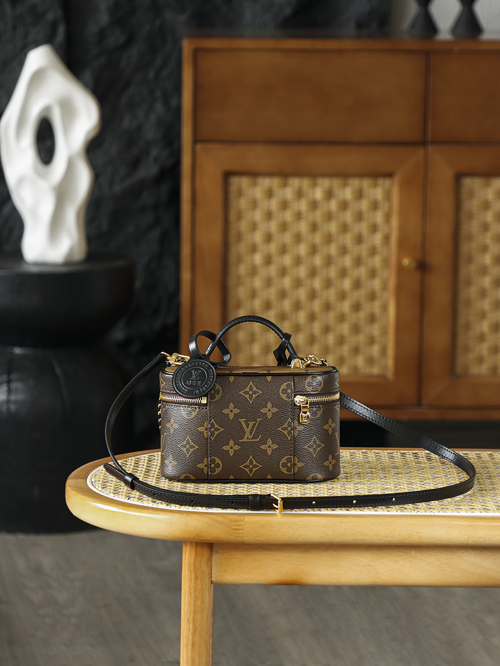 AS LOUIS VUITTON Vanity Chain Pouch 全钢五金 经典老花 印花 拉链 涂层帆布 手提 化妆袋 棕色A0 M47125