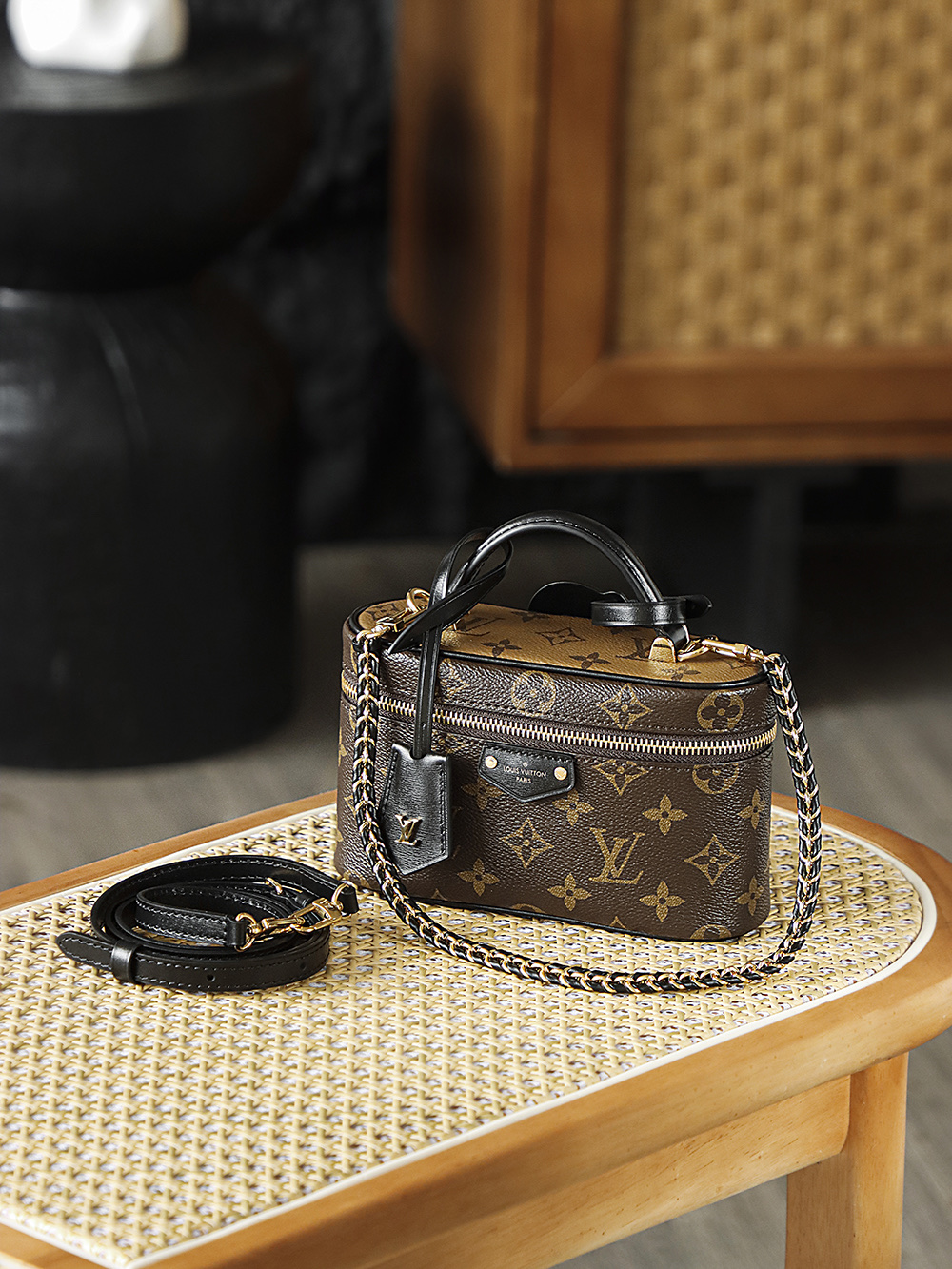 AS LOUIS VUITTON Vanity Chain Pouch 全钢五金 经典老花 印花 拉链 涂层帆布 手提 化妆袋 棕色A0 M47125