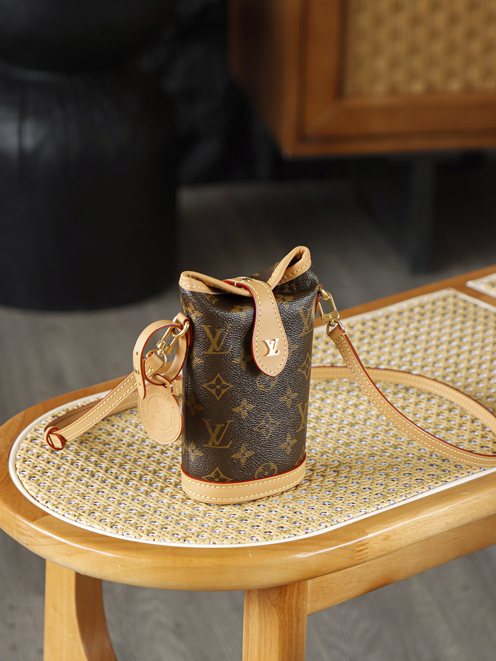 AS LOUIS VUITTON FOLD ME POUCH  全钢五金 经典老花 印花 拉链 涂层帆布 薯条包 斜跨 棕色A0 M80874