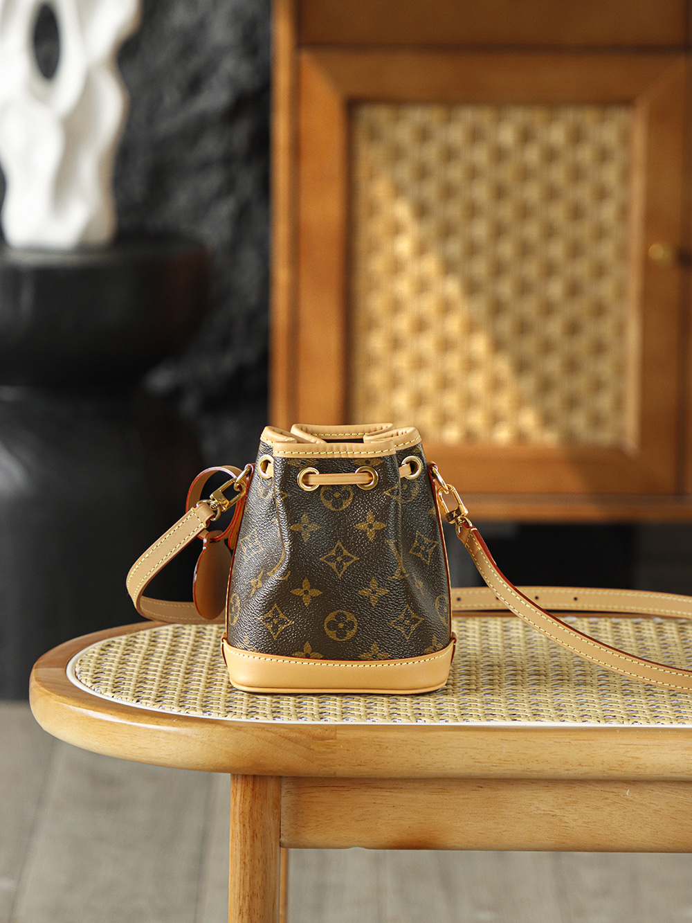 AS LOUIS VUITTON nano noe 全钢五金 经典老花 印花 拉链 涂层帆布 水桶 斜跨包 棕色A0 M81266