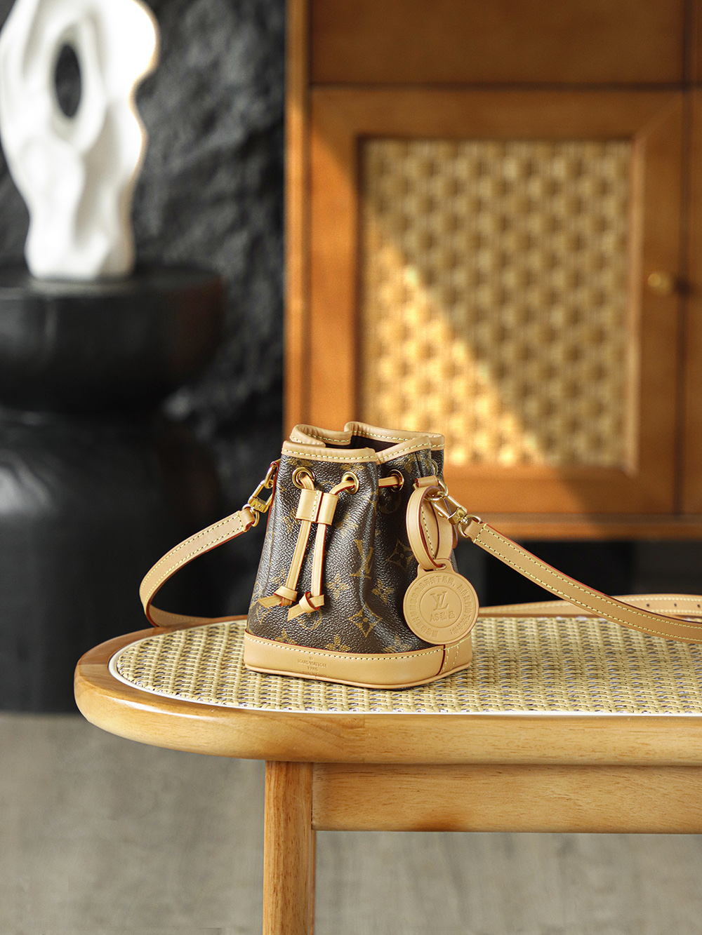 AS LOUIS VUITTON nano noe 全钢五金 经典老花 印花 拉链 涂层帆布 水桶 斜跨包 棕色A0 M81266