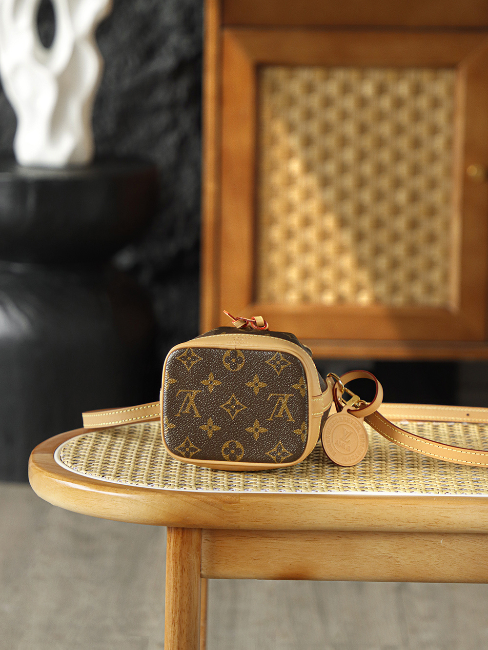 AS LOUIS VUITTON nano noe 全钢五金 经典老花 印花 拉链 涂层帆布 水桶 斜跨包 棕色A0 M81266