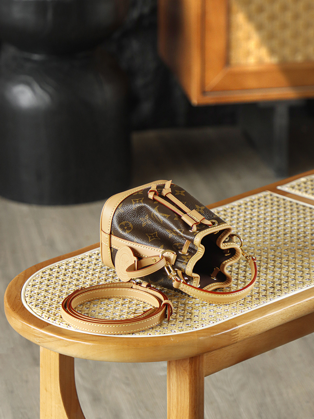 AS LOUIS VUITTON nano noe 全钢五金 经典老花 印花 拉链 涂层帆布 水桶 斜跨包 棕色A0 M81266