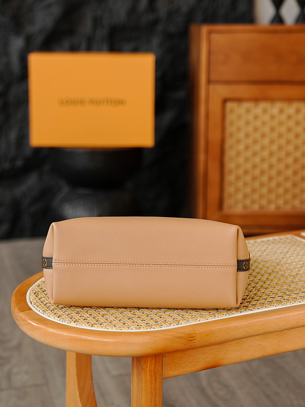 AS LOUIS VUITTON MULTIPASS 全钢五金 经典老花 印花 拉链 涂层帆布 手提 斜跨包 浅棕色 A0 M28029