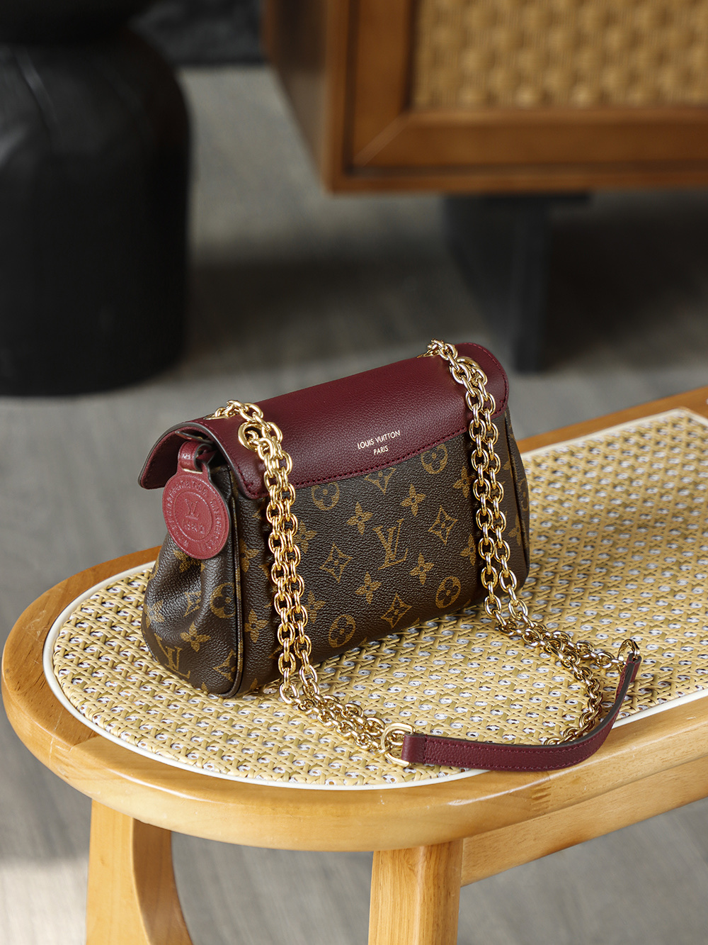 AS LOUIS VUITTON MULTIPASS 全钢五金 经典老花 印花 拉链 涂层帆布 手提 斜跨包 浅棕色 A0 M28029