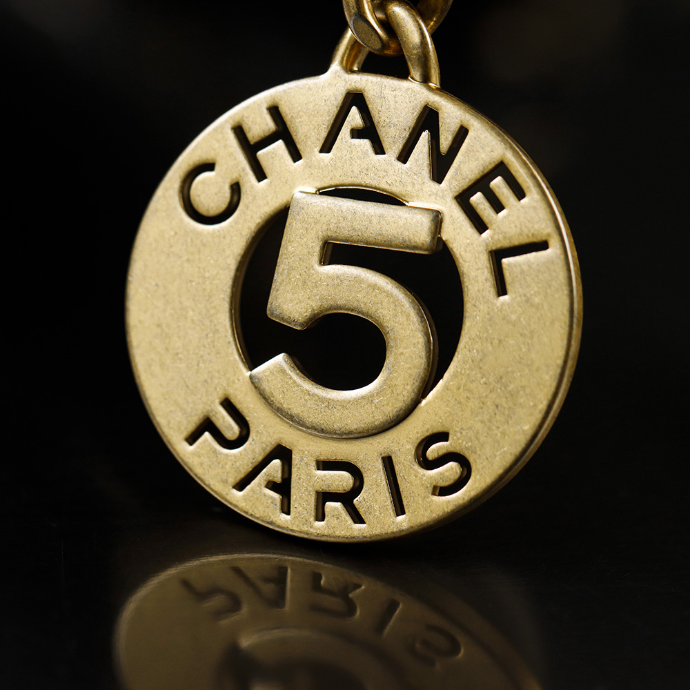 顶规 Chanel 香奈儿 HOBO 25S 嬉皮 头层皮 手提袋 斜挎包 包包  黑色  AS4323-B20567-94305