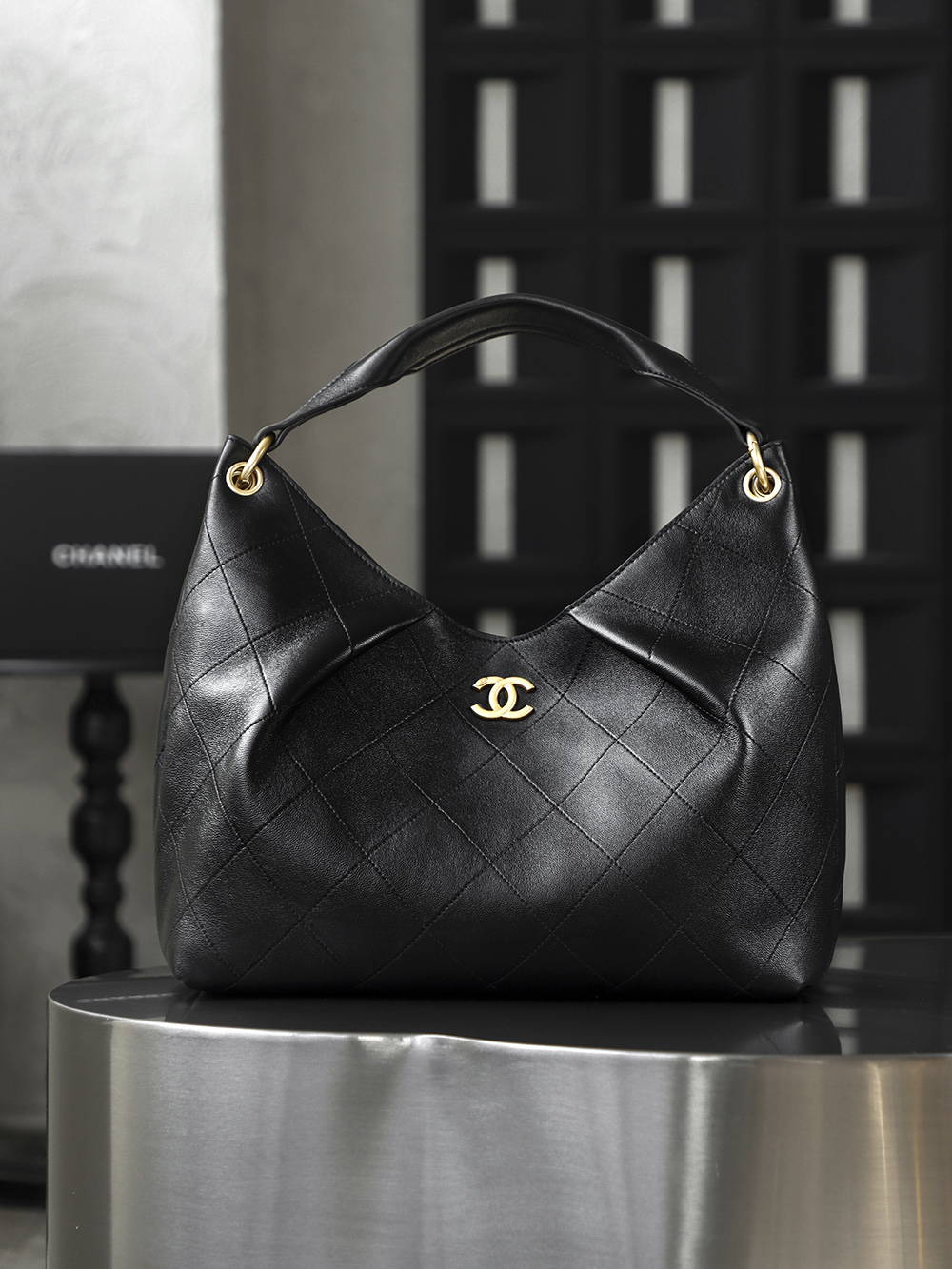 顶规 Chanel 香奈儿 26C Hobo 嬉皮 头层皮 手提袋 斜挎包 包包  黑色  