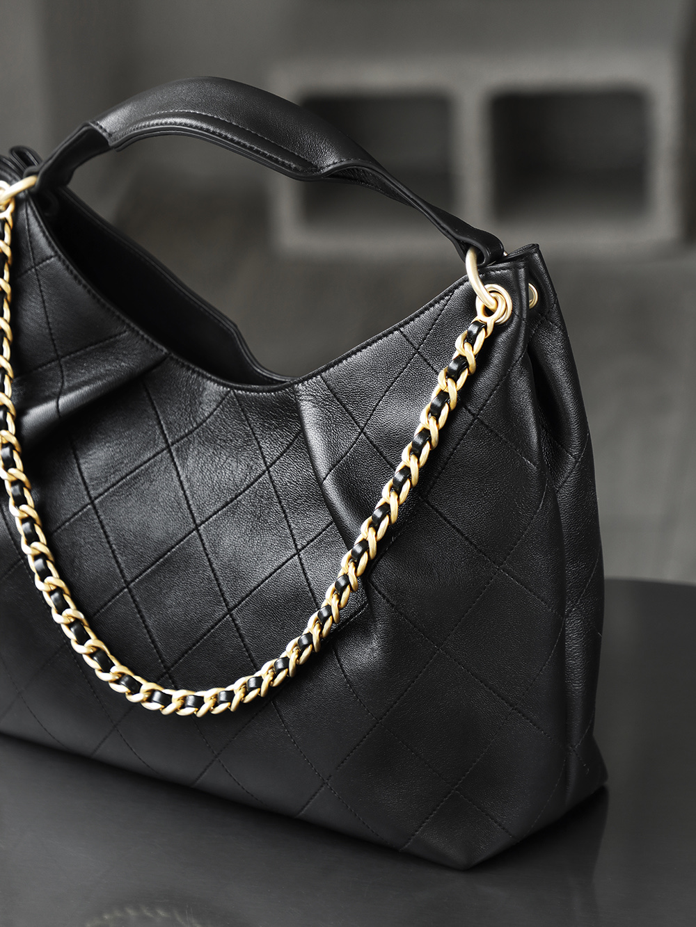 顶规 Chanel 香奈儿 26C Hobo 嬉皮 头层皮 手提袋 斜挎包 包包  黑色  