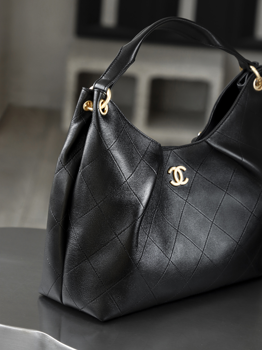 顶规 Chanel 香奈儿 26C Hobo 嬉皮 头层皮 手提袋 斜挎包 包包  黑色  