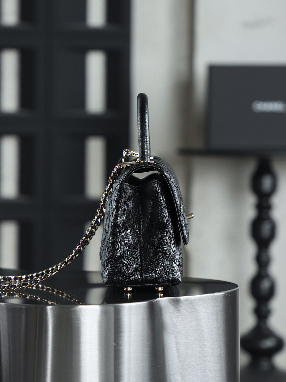 顶规 Chanel 香奈儿 Coco Handle  22P 憨豆 头层皮 手提袋 斜挎包 包包  黑色 A50 A92990-B05061-94305