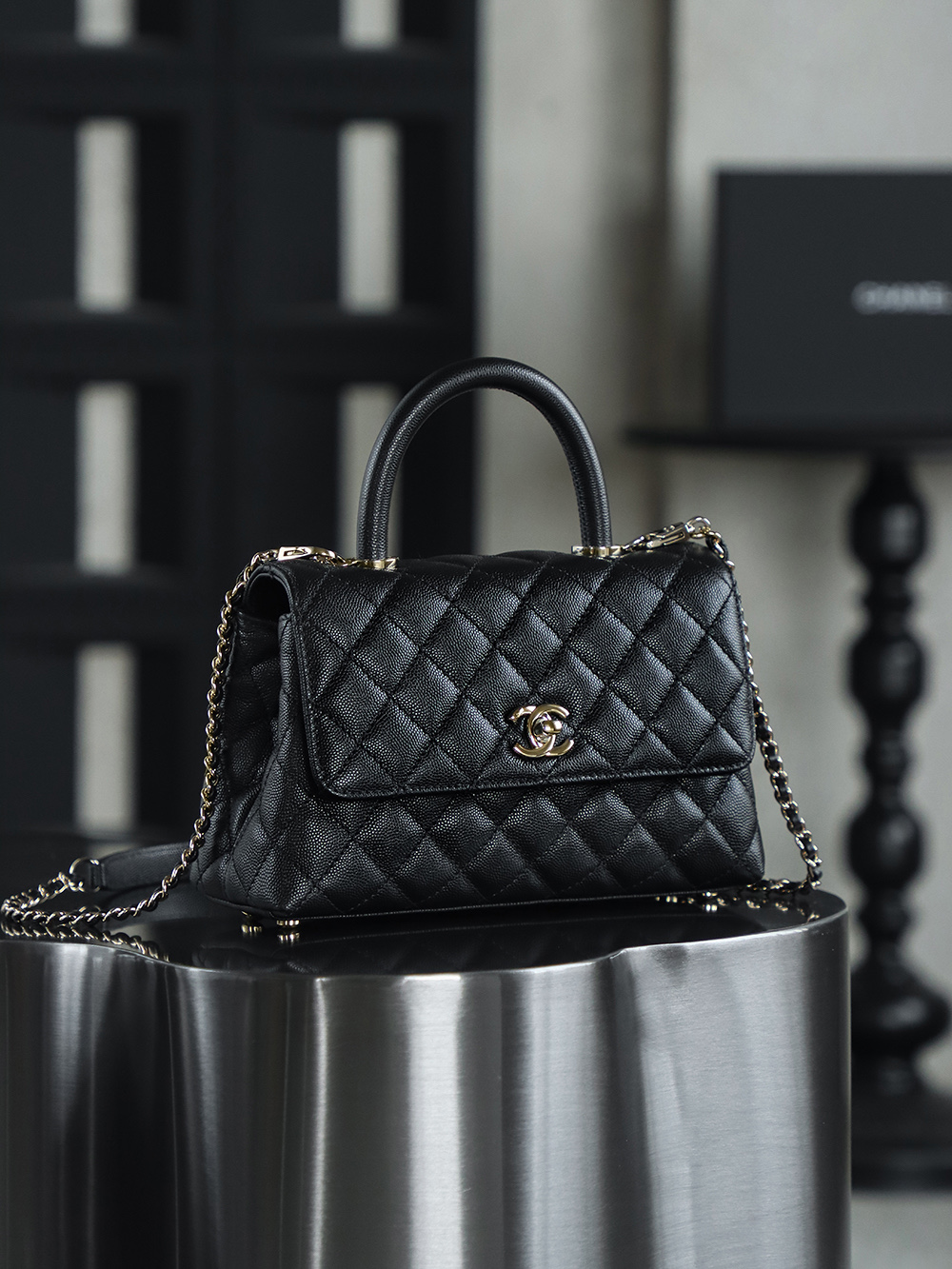 顶规 Chanel 香奈儿 Coco Handle  22P 憨豆 头层皮 手提袋 斜挎包 包包  黑色 A50 A92990-B05061-94305