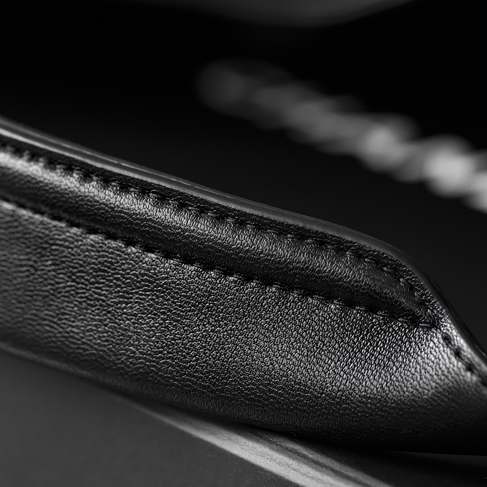 顶规 Chanel 香奈儿 26C Hobo 嬉皮 头层皮 手提袋 斜挎包 包包  黑色  