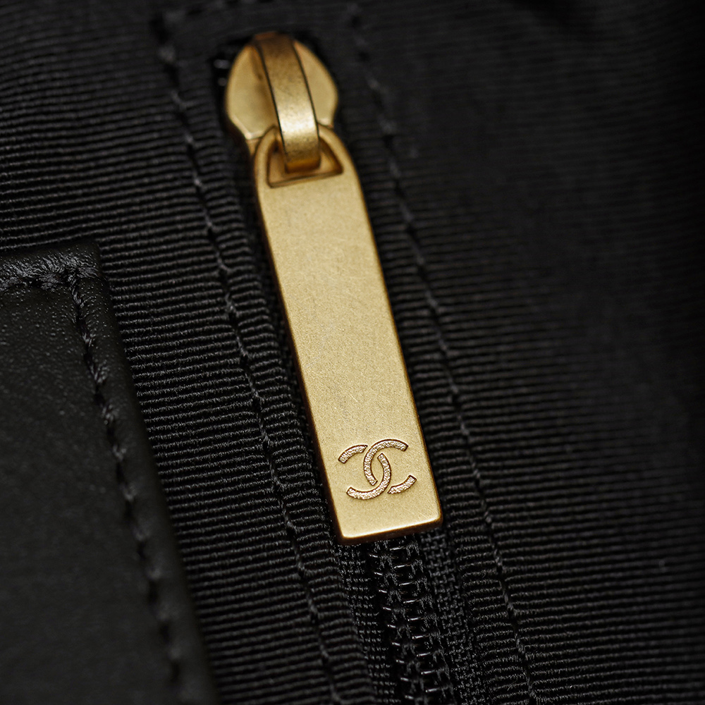 超大号.顶规 Chanel 香奈儿 25C 嬉皮 流浪 头层皮 手提袋 斜挎包 包包  黑色  AS5302-B18791-94305