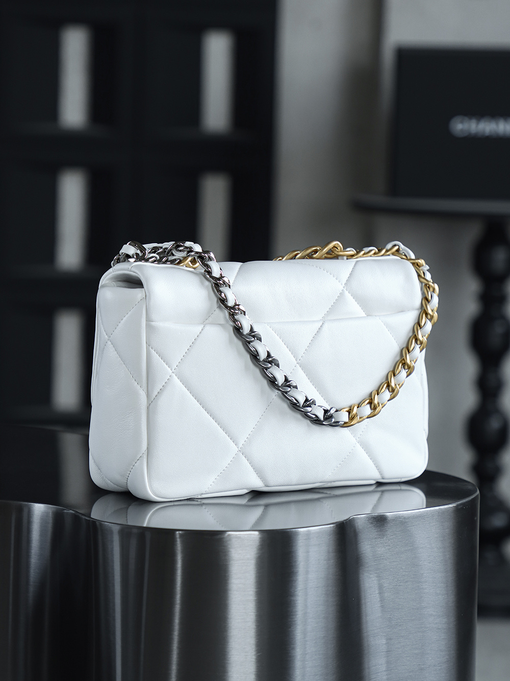 顶规 Chanel 香奈儿 19 Bag 头层皮 手提袋 斜挎包 包包  中号 白金