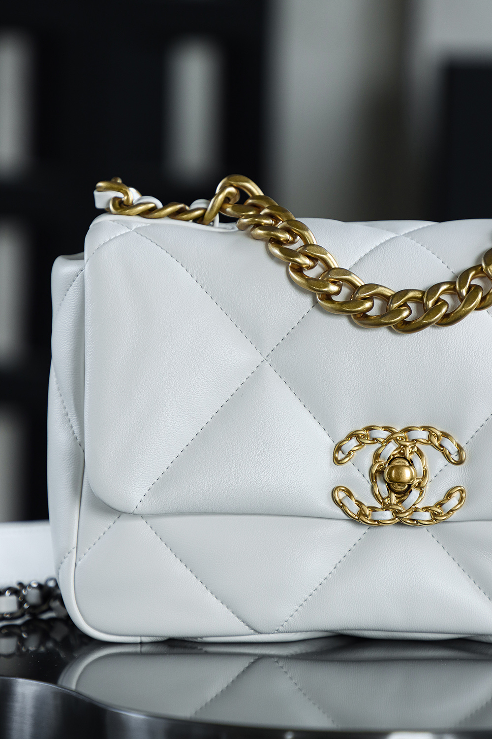顶规 Chanel 香奈儿 19 Bag 头层皮 手提袋 斜挎包 包包  中号 白金