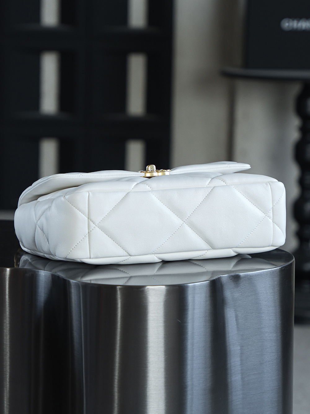 顶规 Chanel 香奈儿 19 Bag 头层皮 手提袋 斜挎包 包包  小号 白金 AS1160-B04852-10601