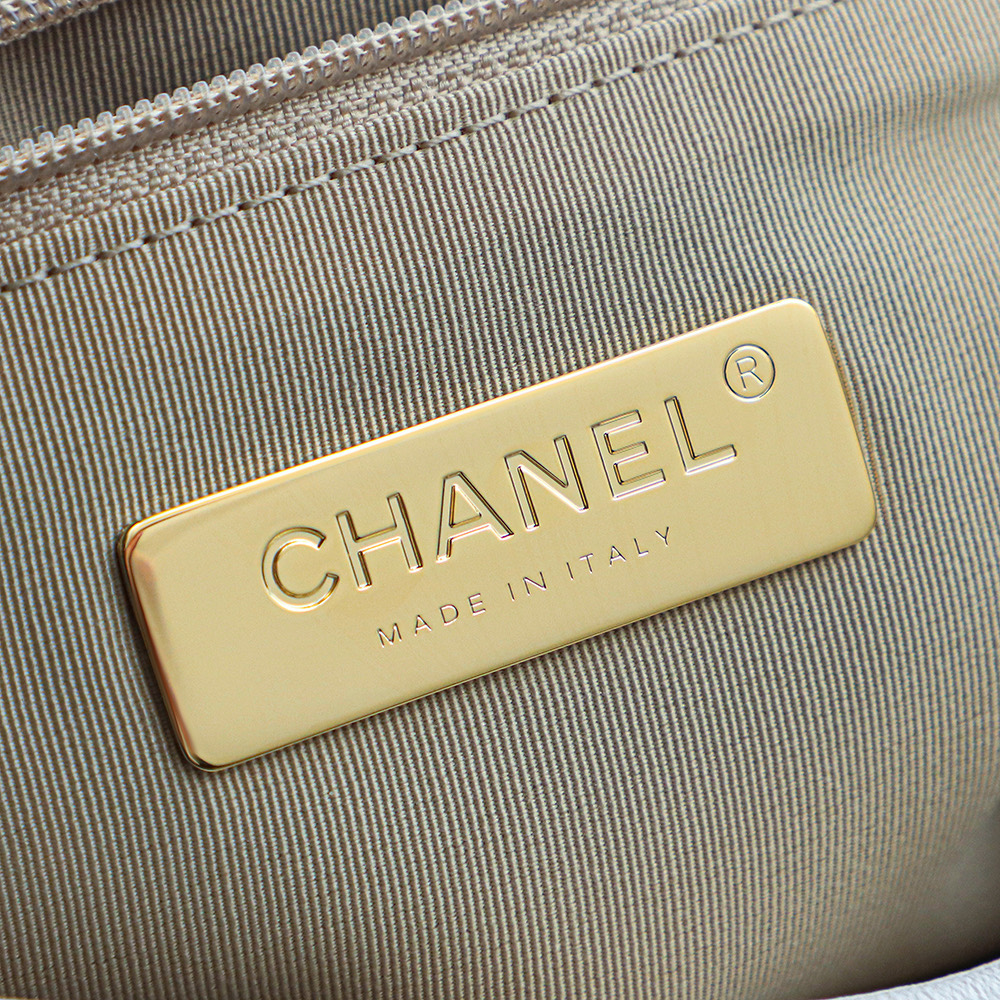 顶规 Chanel 香奈儿 19 Bag 头层皮 手提袋 斜挎包 包包  小号 白金 AS1160-B04852-10601