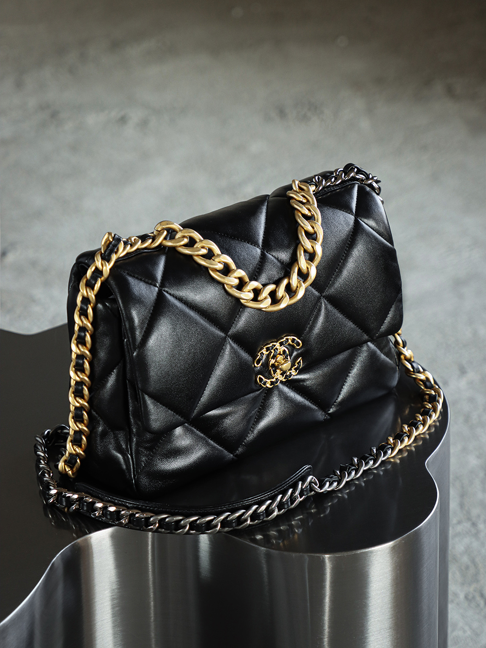 顶规 Chanel 香奈儿 19 Bag 头层皮 手提袋 斜挎包 包包  中号 黑金 AS1161-B02875-94305