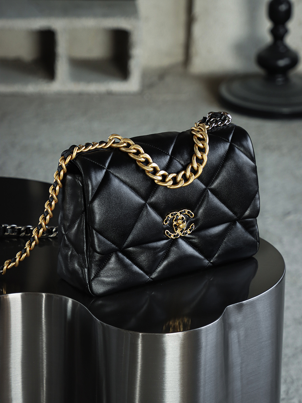 顶规 Chanel 香奈儿 19 Bag 头层皮 手提袋 斜挎包 包包  中号 黑金 AS1161-B02875-94305