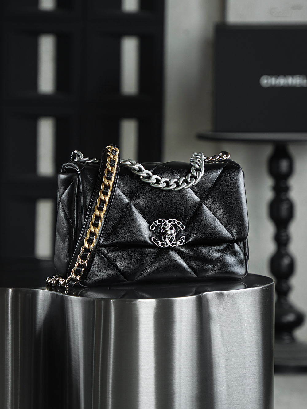 顶规 Chanel 香奈儿 19 Bag 头层皮 手提袋 斜挎包 包包  小号 黑银色 AS1160-B07327-94305