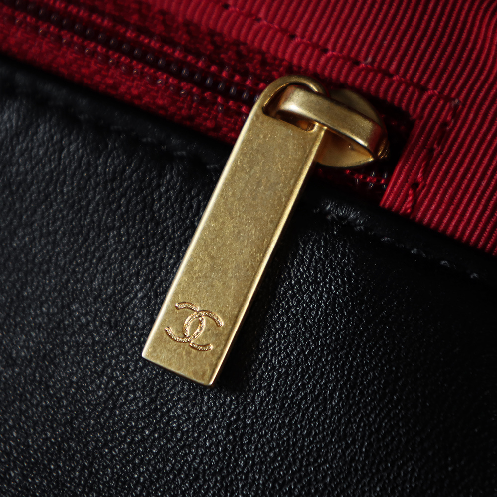顶规 Chanel 香奈儿 19 Bag 头层皮 手提袋 斜挎包 包包  小号 黑银色 AS1160-B07327-94305